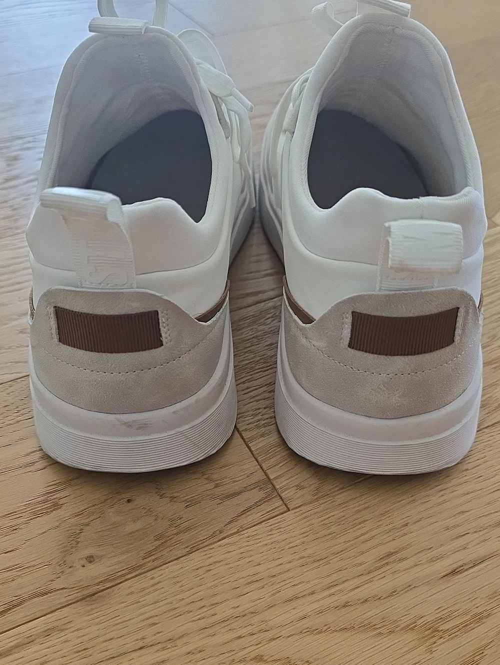 Like New! Steve Madden Dress Sneakers